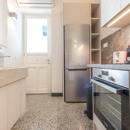 Plaka - Acropolis View Apartment